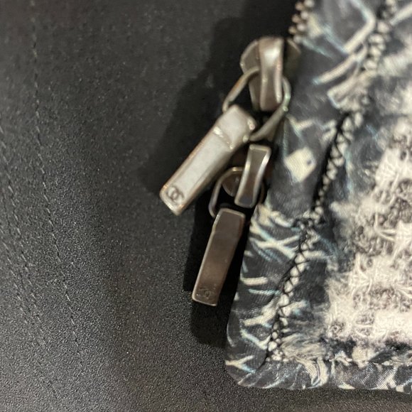 CHANEL NWT 13P $5500 WHITE/BLACK/GRAY BLAZER  40 - Picture 11 of 13